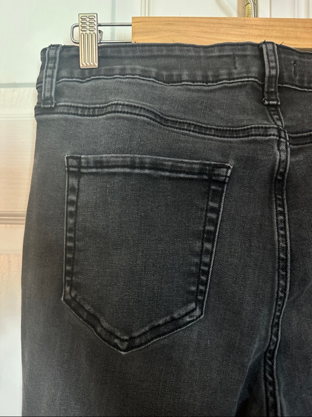 Just USA Washed Black High-Rise Cropped Slim Jeans - Picture 9 of 12